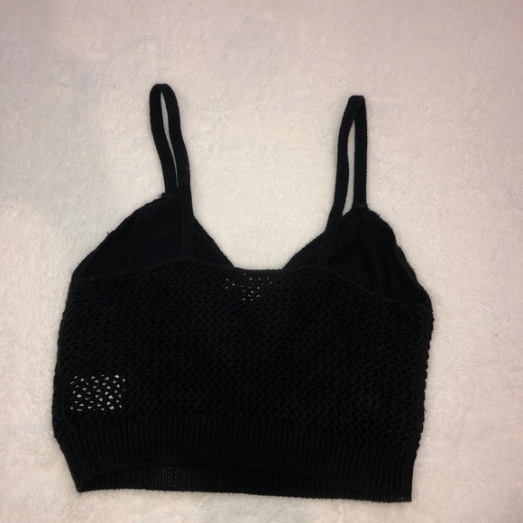 🌷CUTE🌷AEO cropped black sweater top - Picture 6 of 7